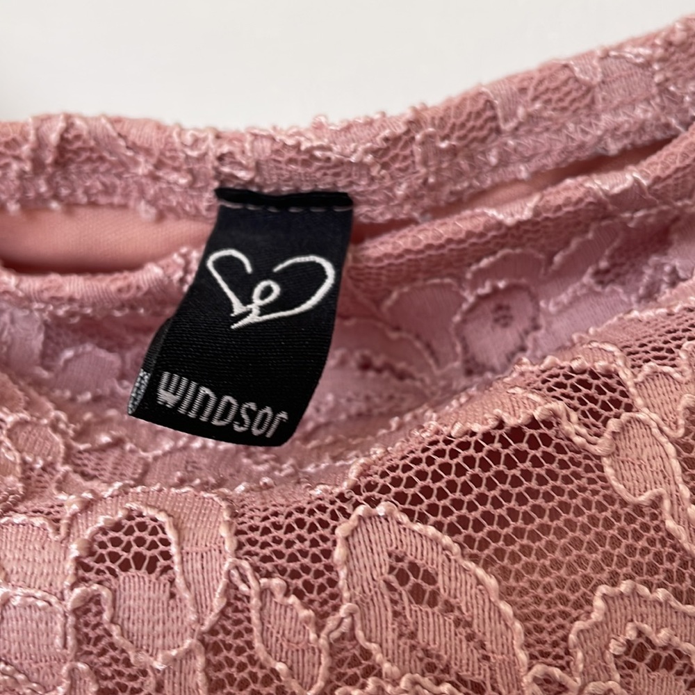 Windsor Romantic Floral and Lace Off-the-Shoulder mini dress - Picture 5 of 7